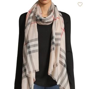 Burberry Scarf Wool Silk Blend